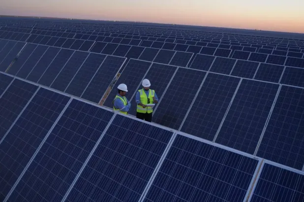 Suudi Arabistan'daki bir güneş enerjisi projesi (SPA)