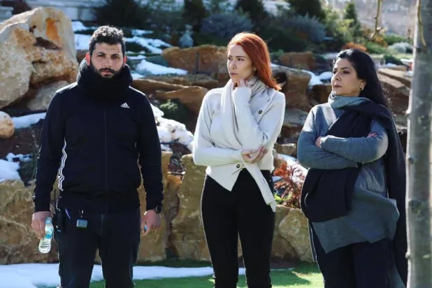 مشهد من مسلسل "للموت" التقط في اهدن (إنستغرام)