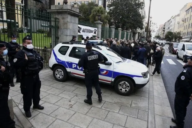 عناصر من الشرطة الفرنسية (أرشيفية-متداولة)