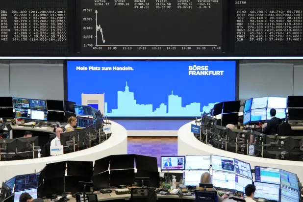 رسم بياني لمؤشر أسعار الأسهم الألماني «داكس» في بورصة فرانكفورت (رويترز)