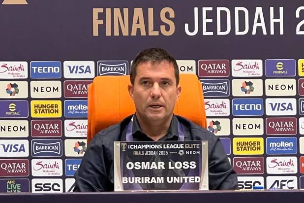 أوسمار لوس مدرب فريق بوريرام يونايتد التايلاندي (الشرق الأوسط)