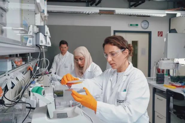 جانب من مختبرات الشركة (الشرق الأوسط)