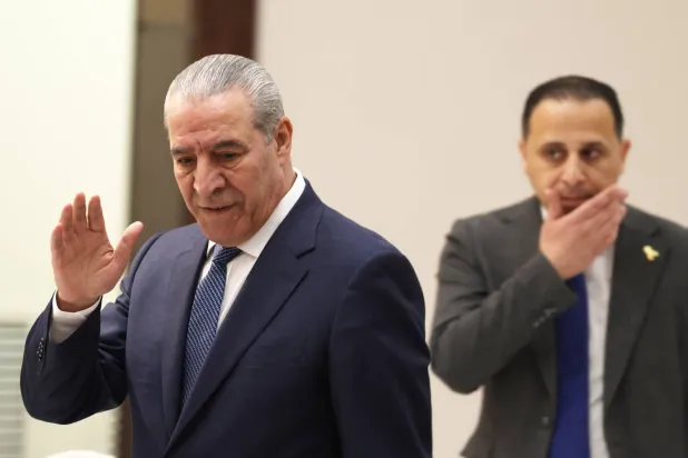 حسين الشيخ خلال اجتماع «المجلس المركزي» 23 أبريل 2025 (إ.ب.أ)