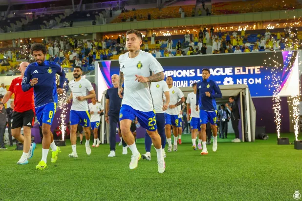 المصدر ذكر أنه من الصعب إقامة مواجهتين في التوقيت نفسه (نادي النصر) 