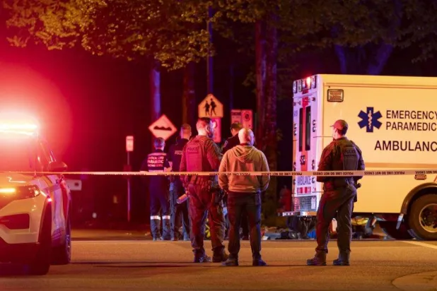 عناصر من الشرطة في موقع الحادث (أرشيفية - أ.ب)