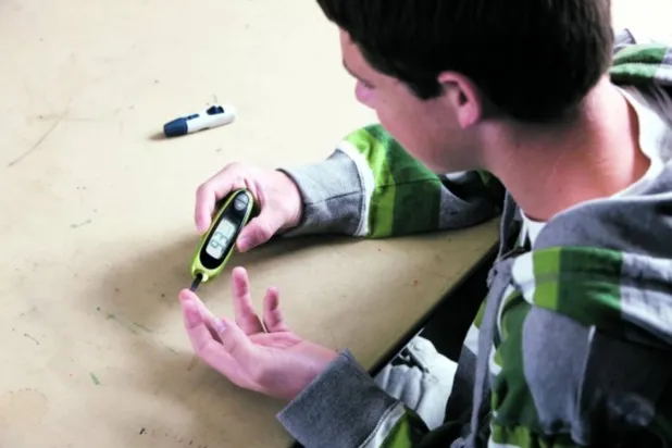 ارتفاع سكر الدم لدى المراهقين يشير إلى وجود مستويات غير طبيعية من الغلوكوز بالدم (معاهد الصحة الوطنية الأميركية)