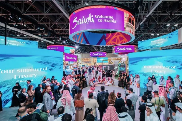جانب من المشاركة السعودية في «سوق السفر العربي» (الشرق الأوسط)