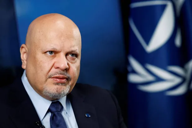 المدعي العام للمحكمة الجنائية الدولية كريم خان (رويترز)