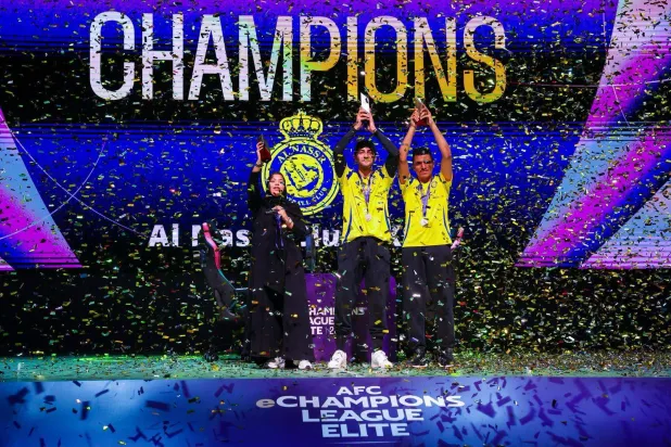 النصر توج لأول مرة على مستوى القارة الآسيوي في الرياضات الإلكترونية (نادي النصر) 