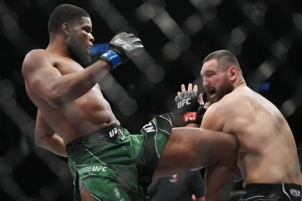 رياضة الفنون القتالية المختلطة تُدرَج في دورة الألعاب الآسيوية المقررة العام المقبل باليابان (رويترز)