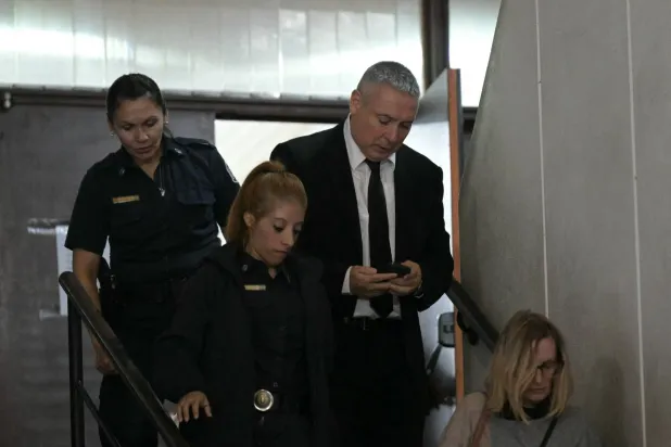 الشهادات في وفاة مارادونا مستمرة في الأرجنتين (أ.ف.ب)