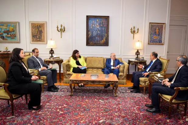 وزير الخارجية المصري خلال استقبال مبعوث سكرتير عام الأمم المتحدة للسودان في القاهرة (الخارجية المصرية)