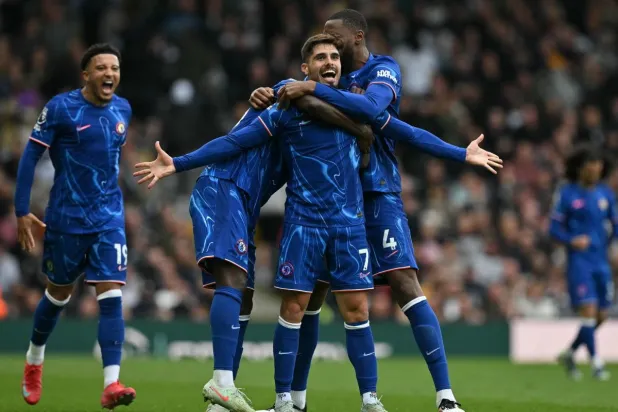 لاعبو باتوا المرشحون الأبرز لعبور نصف نهائي كونفرس ليغ والتتويج باللقب (ا ف ب)