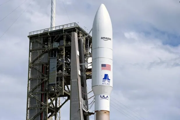 United Launch Alliance'ın Atlas V roketi, 9 Nisan 2025'te Florida'nın Cape Canaveral bölgesinde Amazon Project Kuiper'i taşıyor (Reuters)