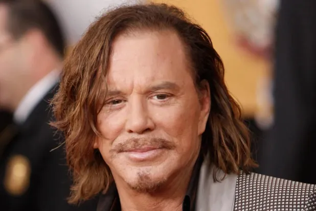 Rourke, 2009'da Şampiyon'la (The Wrestler) Altın Küre ve BAFTA ödüllerini kazanmıştı (AP)