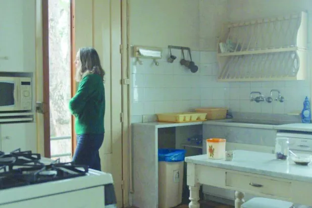 «بيت ساكن» (بلايسلس برودكشنز)