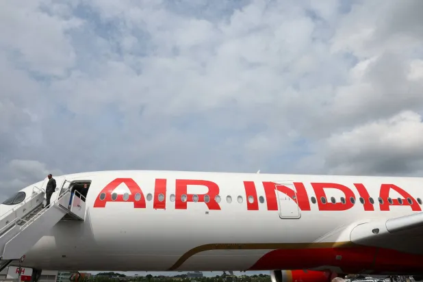 «إير إنديا» تُعلّق رحلاتها إلى تل أبيب حتى السادس من مايو (رويترز)