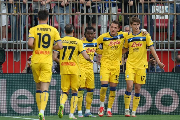 افتتح شارل دي كيتيلير مهرجان الأهداف بثنائية سريعة (إ.ب.أ)