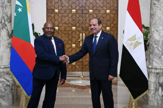 أكدت مصر وجزر القمر تعزيز التعاون على صعيد القارة الأفريقية (الرئاسة المصرية)
