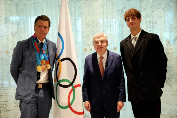 سافر السبّاح الأميركي إلى مقر اللجنة الأولمبية الدولية في سويسرا اليوم الاثنين (إ.ب.أ)