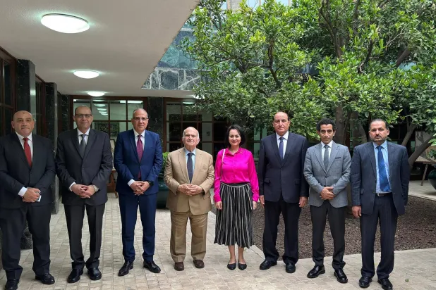 وزير الري المصري خلال لقائه الأمير الحسن بن طلال في الأردن (وزارة الري المصرية)