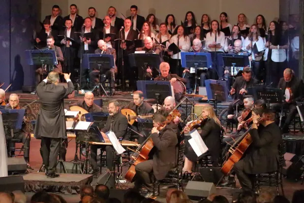 الأوركسترا اللبنانية للموسيقى الشرق عربية بقيادة المايسترو أندريه الحاج (صور الحاج)