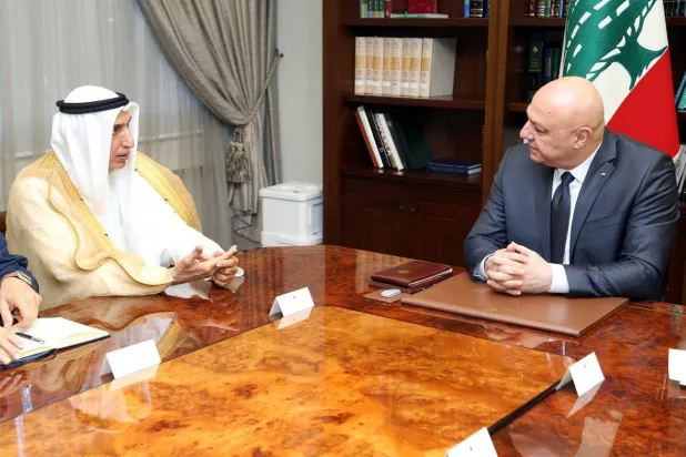 الرئيس اللبناني جوزيف عون ملتقياً رئيس «الصندوق العربي للإنماء الاقتصادي والاجتماعي» بدر محمد السعد (رئاسة الجمهورية)