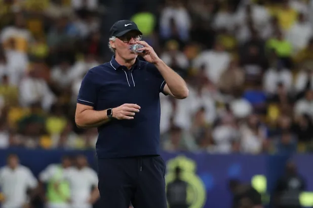 لوران بلان مدرب فريق الاتحاد (تصوير: عبد العزيز النومان) 