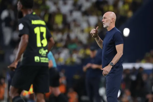 ستيفانو بيولي مدرب فريق النصر (تصوير: عبد العزيز النومان) 