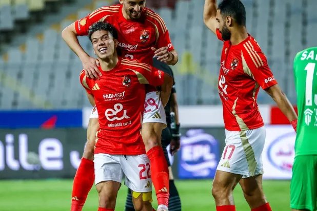 رفع الأهلي رصيده إلى 49 نقطة ليتقدم للمركز الأول (النادي الأهلي)