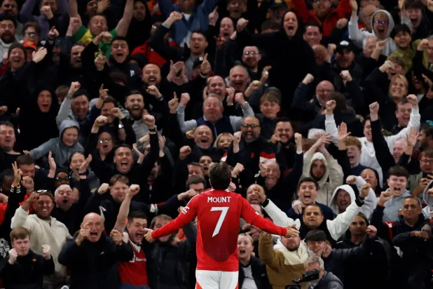 هل يعوض مان يونايتد موسمه المخيب بلقب الدوري الأوروبي؟ (رويترز)