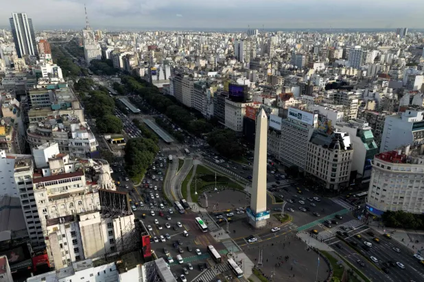 يُشكّل قلب بوينس آيرس (أ.ف.ب)