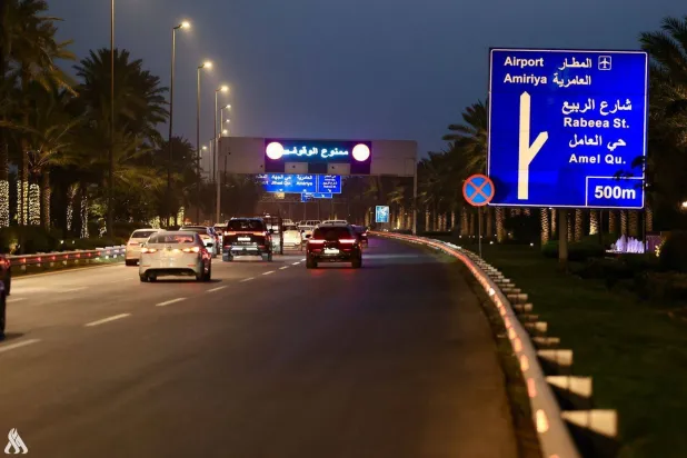 إعادة تأهيل شارع مطار بغداد استعداداً للقمة العربية (وكالة الأنباء العراقية)