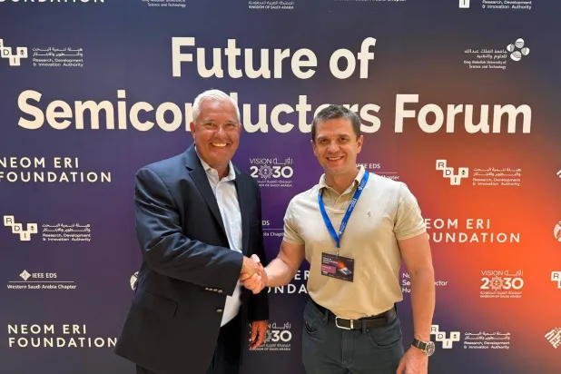 خلال توقيع اتفاقية شراكة استراتيجية بين «نيوم للاستثمار» و«ميمريكس» (نيوم)