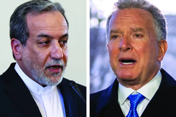 صورة مركبة تجمع ويتكوف (يمين) وعراقجي (أ.ب)