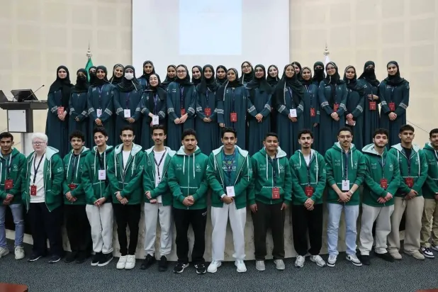 اختير المنتخب من بين أكثر من 291 ألف طالب وطالبة تنافسوا محلياً (واس)