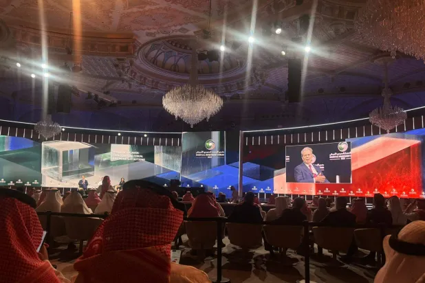 بيسنت يتحدث في جلسة حوارية في منتدى الاستثمار السعودي الأميركي (الشرق الأوسط)