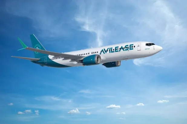 شعار «آفي ليس» السعودية لتأجير الطائرات على طائرة بوينغ 737-8. (صورة من بوينغ)