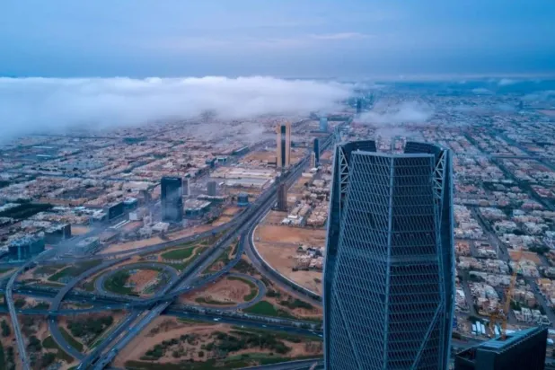 صورة جوية للعاصمة السعودية توضح برج صندوق الاستثمارات العامة (واس)