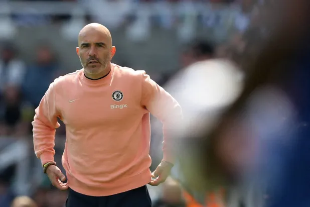 إنزو ماريسكا (رويترز)