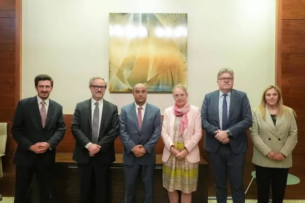 Yemeni Prime Minister Salem Saleh bin Braik meets with European officials on Wednesday. (Saba)