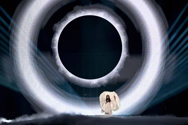 المغنية نينا زيزيك تمثل مونتينيغرو في مسابقة الأغنية الأوروبية 2025 (أ.ف.ب)