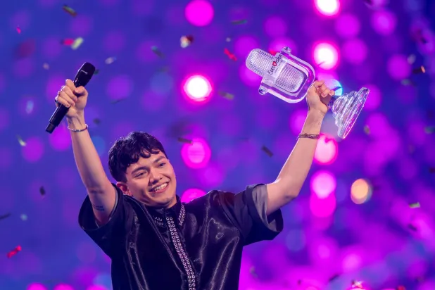 المغني النمساوي جيه.جيه (د.ب.أ)