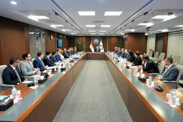 وزير البترول المصري كريم بدوي خلال حضوره الجمعية العامة لـ«شركة الحفر المصرية» (وزارة البترول المصرية)