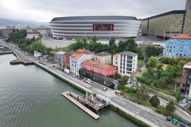 الفوز في «سان ماميس» قد يمنح الفائز 70 مليون جنيه إسترليني (رويترز)