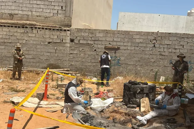 المقر الذي يقول «اللواء 444» إنه عثر فيه على «مقبرة جماعية» ويعود إلى نجل الككلي (اللواء 444 قتال التابع للدبيبة)
