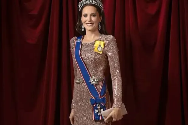 تتألّق بالشمع والتاج في قلب لندن (مدام توسو)