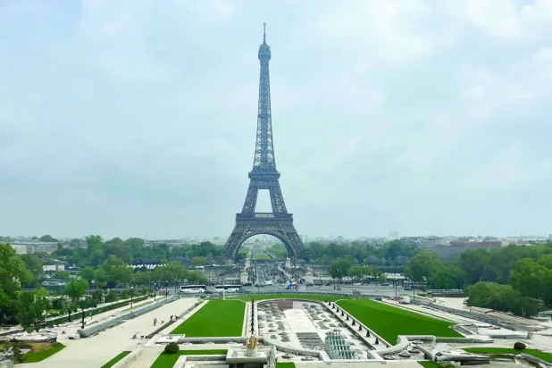 برج إيفل (الشرق الاوسط)