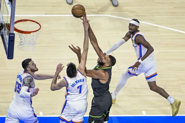 ذكرت شبكة «تي إن تي» أن غلجيوس-ألكسندر حصل على 71 صوتاً مقابل 29 ليوكيتش (إ.ب.أ)