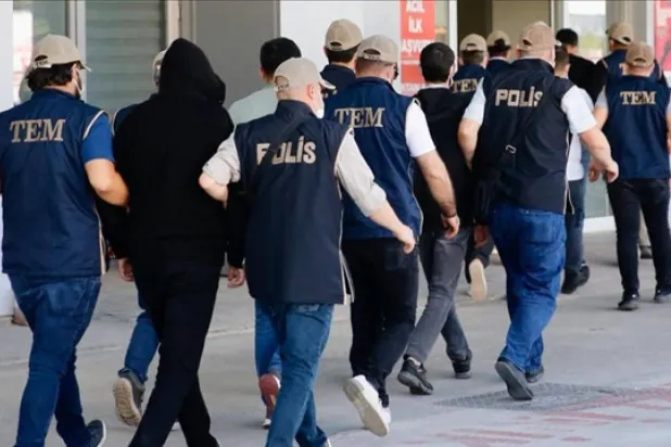 قوات الأمن ومكافحة الإرهاب التركية نفذت حملة واسعة ضد متهمين بالارتباط بحركة غولن في الجيش والشرطة (إعلام تركي)